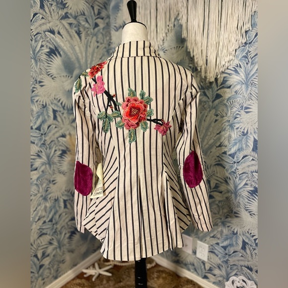 ARATTA Derby Princess Stripe Blazer - Picture 16 of 16